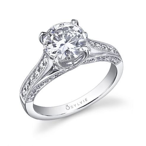 ENGAGEMENT RING WITH DIAMONDS ON PRONG